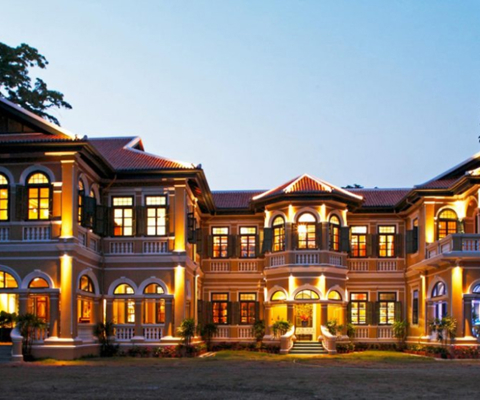 Regal Thai flavours