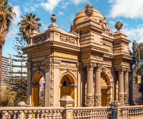 Explore Santiago’s and Cultural Highlights