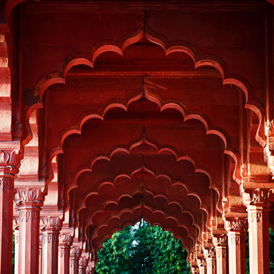 India's Golden Triangle & The Sacred Ganges by land and river