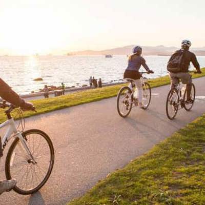 Cycle the city seawall